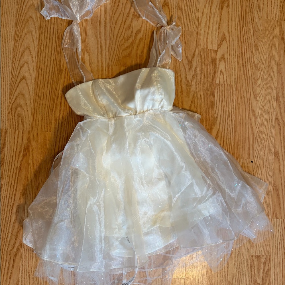 Lucy in the Sky babydoll Cream Dress - Picture 3 of 5